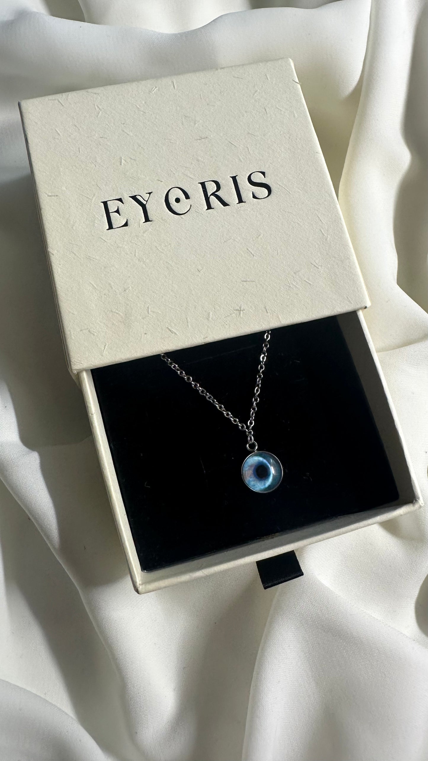 Collier HARÈS - petit pendentif (10mm)